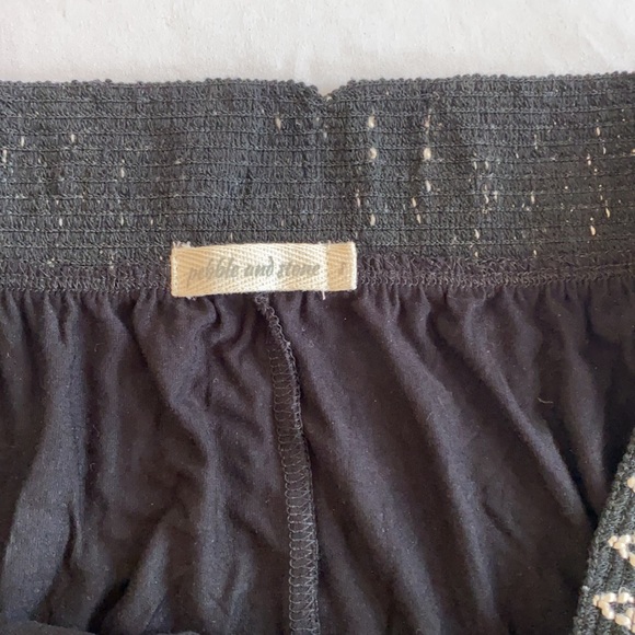 Pebble and Stone off the shoulder black top. S - Picture 5 of 10